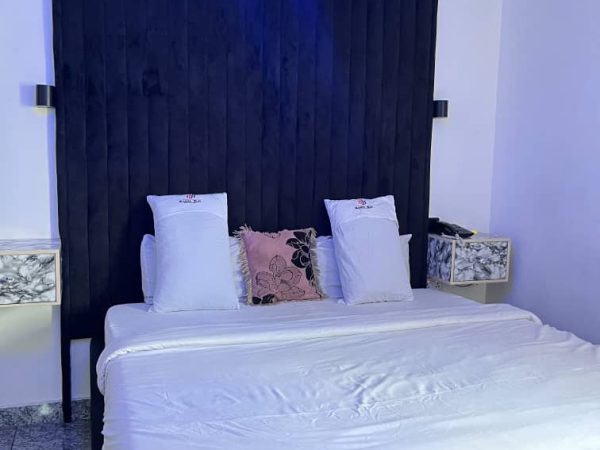 LuxuryHome - Luxury